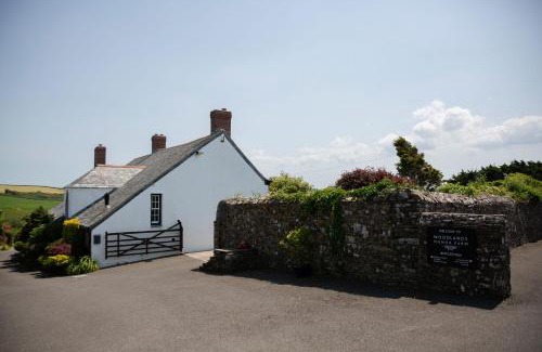 Bude House | The Manor