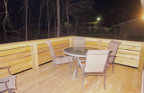 Elizabethtown House | The Maple Den