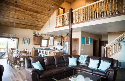 Garden City House | The Maple Retreat