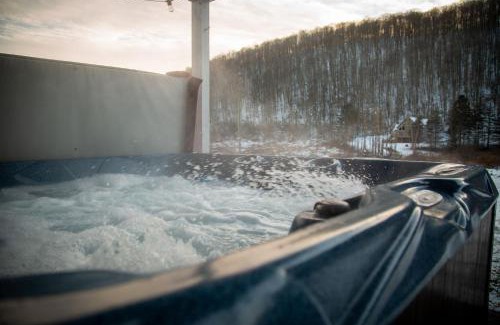Ellicottville House | The Maples - Hot tub! Amazing views, pets welcomed