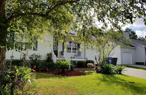 North Charleston House | The Marie is Ready to Host You and Yours