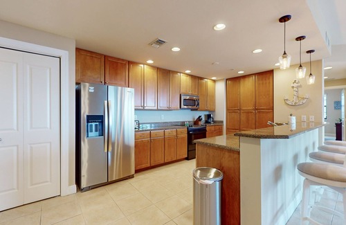 Cape Harbour Condo | The Marina at Cape Harbour, Screened Patio, Two Pools, Gym & Tennis