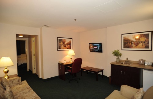 Downtown Winnipeg Hotel | The Marlborough Hotel
