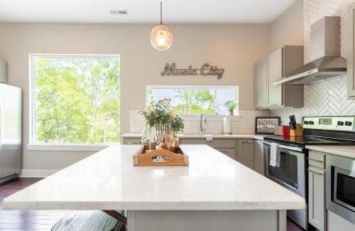 Chestnut Hill House | The Martin by Stay Local Nashville