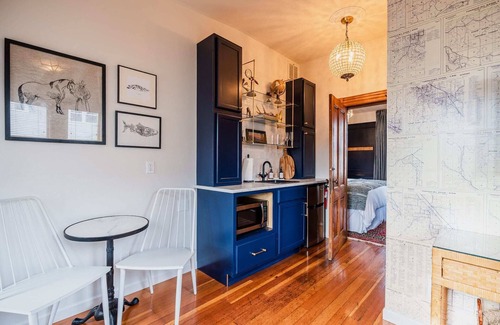 Historic Railroad District Apartment | The Matriarch| Suite 3 | Pet friendly