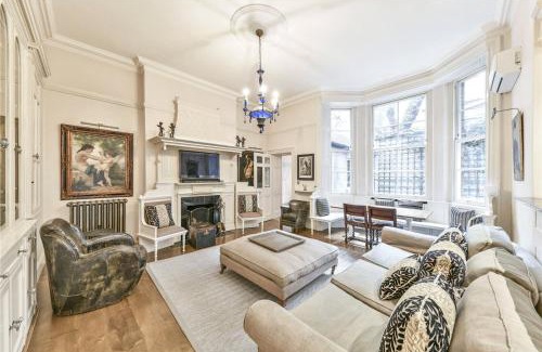 City of Westminster Apartment | The Mayfair Rectory