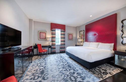 Cary Hotel | The Mayton