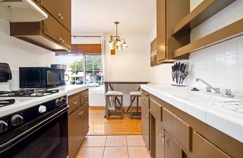 Mar Vista Apartment | The Mclaughlin #1