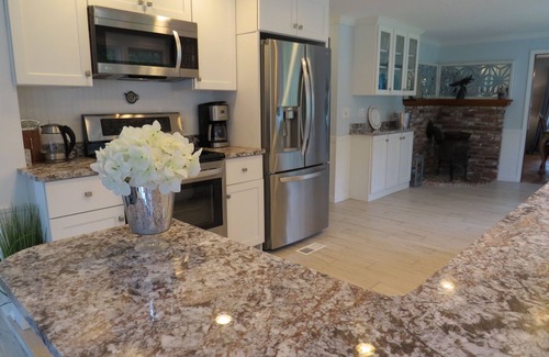 East Orleans House | "The Meadow", a Stylish and Welcoming Home only 1 Mile from Nauset Beach