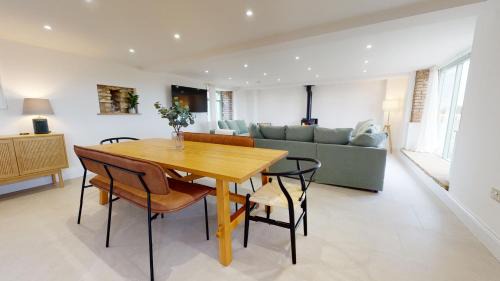 West Heslerton House | The Meal Barn
