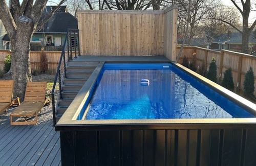 East Memphis House | The Memphis Abbey - Pool + Outdoor Kitchen + Fire Pit + 7BR