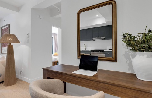 Cite Multimedia Apartment | The Mercer Boutique Hotel