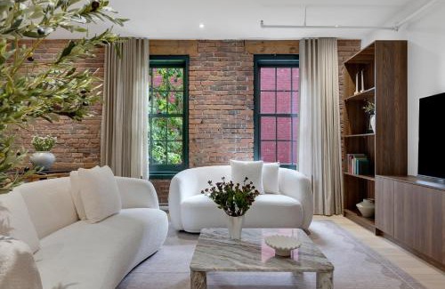 Cite Multimedia Apartment | The Mercer Boutique Hotel