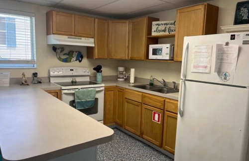 Weeki Wachee Gardens Apartment | The Mermaid Landing River Retreat