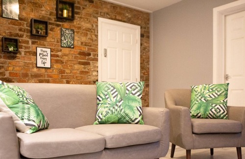Birkenhead Apartment | The Mersey Apartment @ Liver House