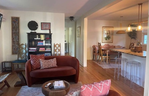 Charlottesville House | The Metta Gem- A Stay w/ Compassion and Charm
