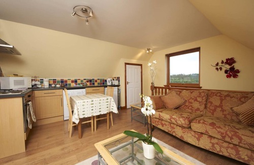 Balloch Apartment | The Mews Apartment at Daviot Lodge