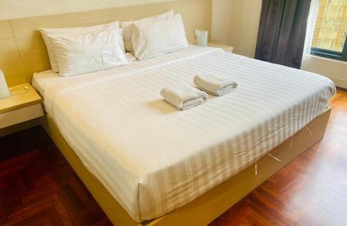Kuala Lumpur City Centre Apartment | The Mews KLCC Stay Happy