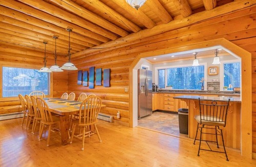 Fairbanks House | The Mia Hideaway With Northern Aurora Views