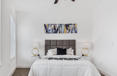 Castleberry Hill Apartment | THE MIDKNIGHT CHATEAU
