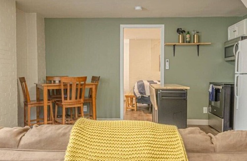 Columbus Apartment | The Midtown Cozy Nook: 1BR Near Fort Moore