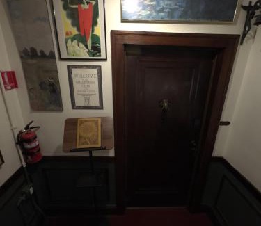 Albany Park Apartment | The Millennium Club at the Solar Lodge, 1 bdrm, 1 bath premium private apt