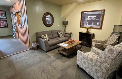 Butte Hotel | The Miner's Hotel