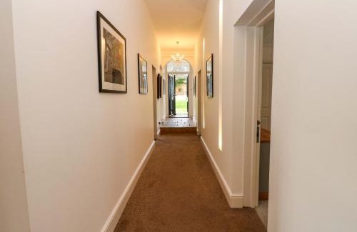 Stanley House | The Miners Hall Retreat