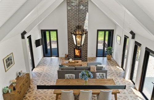Exeter House | 'the Mist' - Farm Cottage Exeter