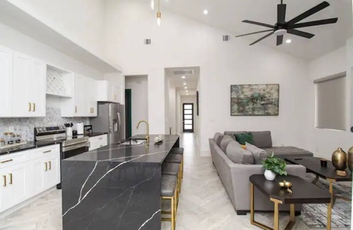 Eastside Promise Neighborhood House | The Modern Belmont *DT Pearl ATT