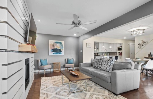 Downtown House | The Modern Urban Mustard Seed Downtown Bentonville