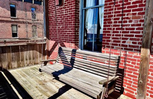 Port Townsend Hotel | The Monarch Hotel