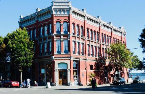 Port Townsend Hotel | The Monarch Hotel