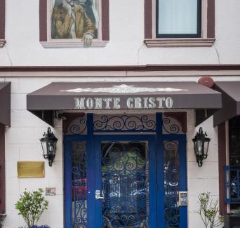 Lower Pacific Heights Bed & Breakfast | The Monte Cristo
