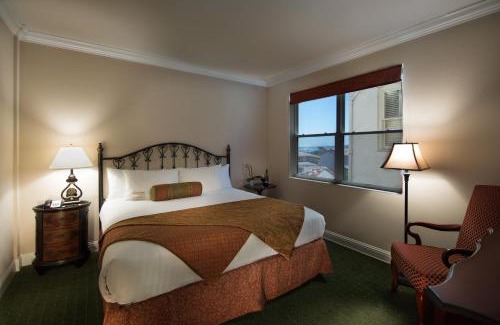 Old Monterey Hotel | The Monterey Hotel