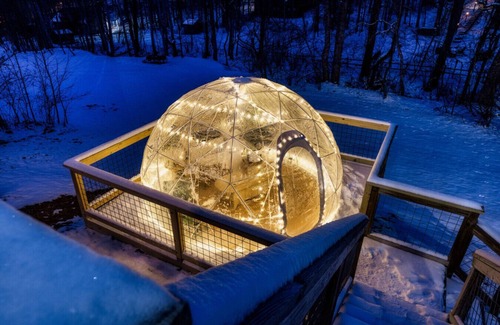 Wears Valley Cabin | The Moondance Cabin - Dollywood Smokies Hot Tub Gameroom Fire Pit Movie