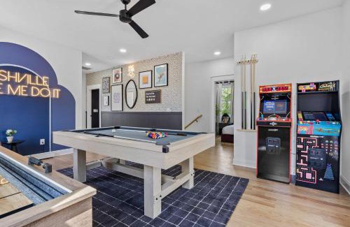 Hope Gardens House | The Morrison - Karaoke Theater Backyard Oasis