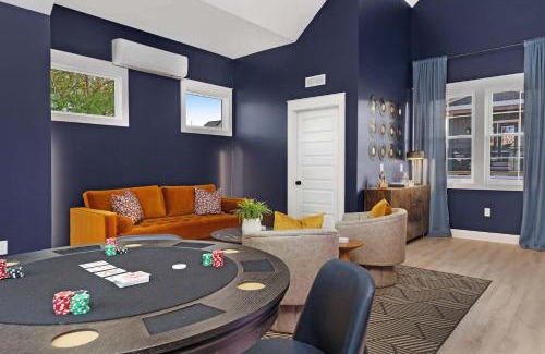 Hope Gardens House | The Morrison - Karaoke Theater Backyard Oasis