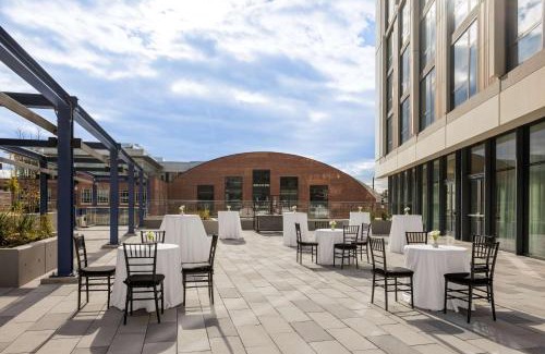 Near Northeast Hotel | The Morrow Washington Dc, Curio Collection By Hilton