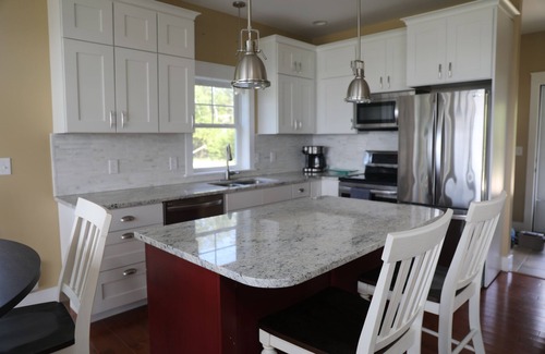 Gould City Cottage | The most Charming cottage in the U.P. with 4 bedrooms & WiFi, on Lake Milakokia