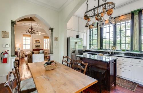Cannonborough Elliotborough House | The Most Charming Old Brick Alley Charleston
