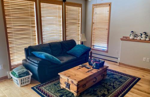 Florissant House | The Mountain Artist's Retreat