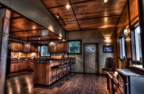 Seward Cabin | The Mountain Lodge at Granite Point