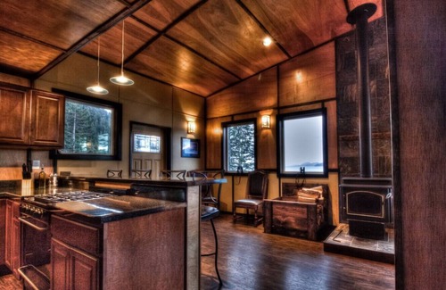 Seward Cabin | The Mountain Lodge at Granite Point