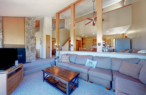 Silvercreek Condo | The Mountainside - Unit B47 with a private indoor hot tub, views, & pool