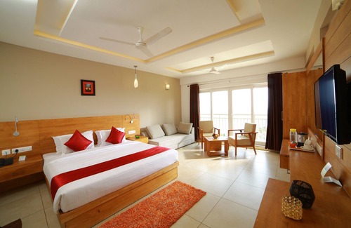 Chithirapuram Hotel | The Munnar Queen