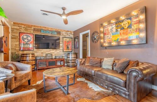 Elm Hill Acres House | The Musicians Cottage by Stay Local Nashville