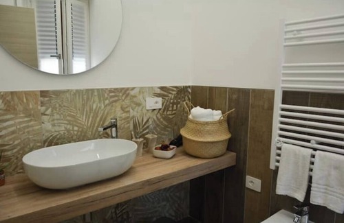 Grottammare Bed & Breakfast | The Nespole-4 guests-The Savannah
