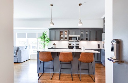 Nashville Condo | The Nash Lights Condo | Mins from Broadway