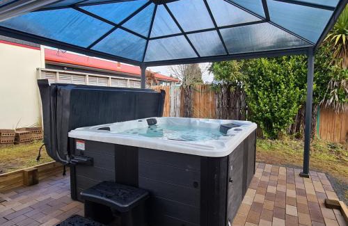 National Park Village House | The Nash - National Park Holiday Home